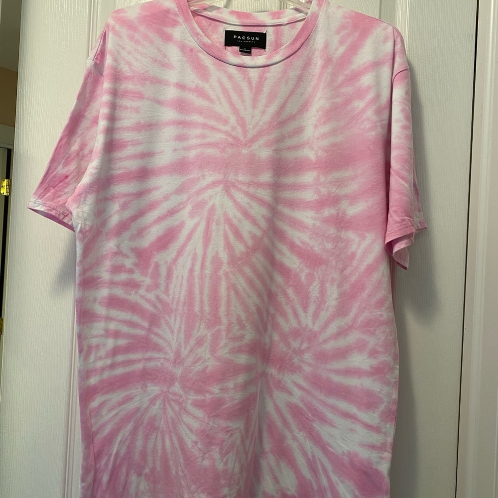 Men’s Pacsun t-shirt